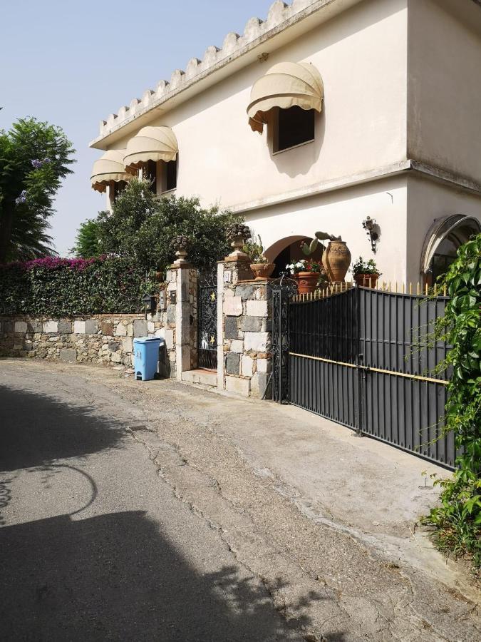 Villa Alkantara Taormina Exterior photo